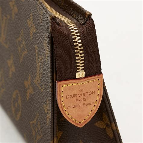 Louis Vuitton Toiletry Pouch 15 Monogram Brown 